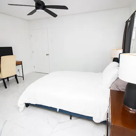 Shared Home - Close To The Beach Riviera Beach Exterior foto