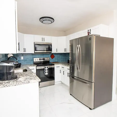 Shared Home - Close To The Beach Riviera Beach Exterior foto