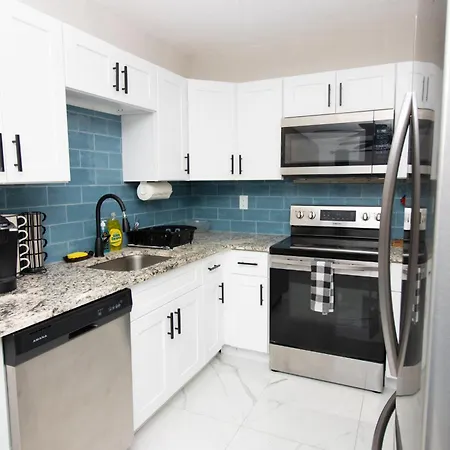 Shared Home - Close To The Beach Riviera Beach Exterior foto
