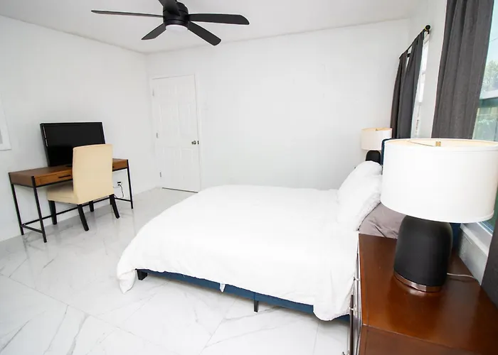 Shared Home - Close To The Beach